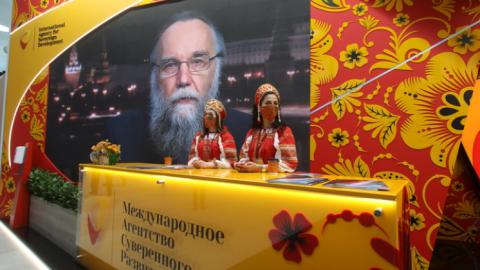 Dugin on the Russian Spring and The Pressure of The West: "Ukraine has chosen the wrong Gentleman"