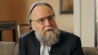 Russland forsvarer tradisjonelle verdier som Vesten har forlatt – sier Dugin til Carlson.